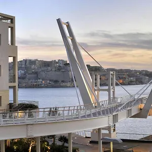 Appartement Seafront Lux Inc Pool, Upmarket Area, Sliema